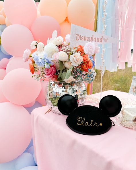 Disneyland Party Inspiration! Ok, I know I've shared the heck out of this party, but everything was just so cute and I never shared the flatlay that the perfect @kelseyklos and I did together. This party was truly perfect and I love how it came together. 🐭🎠🎡🐭🎠🎡🐭🎠🎡🐭🎠🎡🐭🎠🎡🐭🎠🎡 Disneyland party, Disneyland party ideas, Disney birthday, Disney birthday inspo, toddler party ideas, toddler birthday party Disneyland Dessert Table, Disney Photo Backdrop, Disney Third Birthday, Disneyworld Birthday Party, Disneyland Pastel Birthday, Disneyland First Birthday Party, Happiest Birthday On Earth Theme, Disney Party Ideas Decorations, Disneyland Birthday Cake