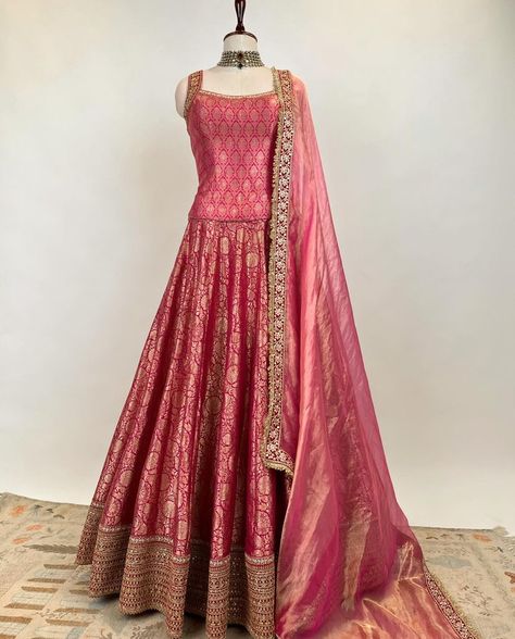 Everything But The Bagel Seasoning, Latest Bridal Lehenga Designs, Everything But The Bagel, Trendy Outfits Indian, Indian Outfits Lehenga, Bagel Seasoning, Lehenga Designs Simple, Indian Bride Outfits, Traditional Indian Dress