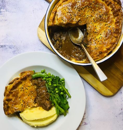 Steak & Ale Pie with Stilton and Caramelised Onions - Best Recipes UK Stilton Cheese Recipes, Stilton Recipes, Steak Ale Pie, Stewing Steak, Ale Pie, Steak Pie, Caramelised Onions, Stilton Cheese, Steak And Onions