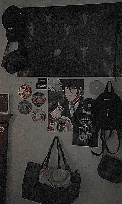 Dark Anime Room Ideas, Dark Anime Room, Cool Room Aesthetic, Aesthetic Bedroom Idea, Dark Room Decor, Anime Bedroom, Future Bedroom, Aesthetic Bedroom Ideas, Cool Room