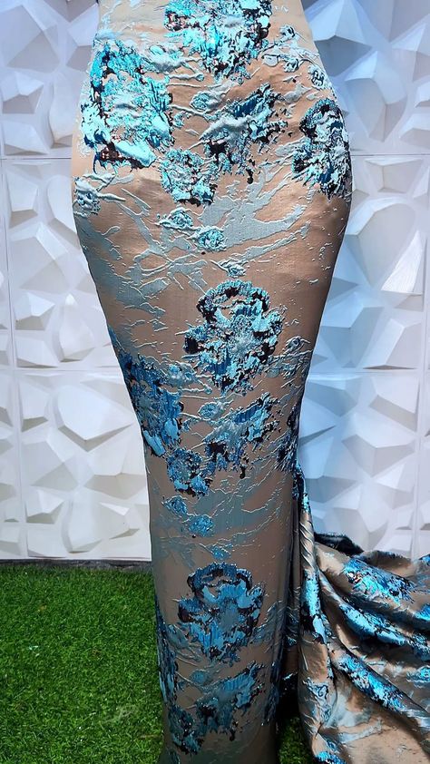 Exclusive🛍️ Brocade Damask:55,000naira for 5yards Contact:07030704435 Brocade fabric is highly prized for its beauty and elegance. It typically features a raised pattern or design. It is often made from silk or other high-quality materials and has been used for centuries in clothing, upholstery, and other decorative applications. The most common colors used in brocades are gold, silver, and red, which are often associated with wealth and prosperity. Damask Pattern Design Fabrics, Wealth And Prosperity, African Print Fashion Dresses, African Print Fashion, Brocade Fabric, Damask Pattern, Dress Pattern, African Print, Damask