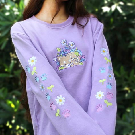 Kawaii Embroidery, Cat Embroidery Design, Fluffy Cows, Cat Embroidery, Embroidered Crewneck, Embroidered Details, Logo Tag, Hard Enamel Pin, Sleeve Detail