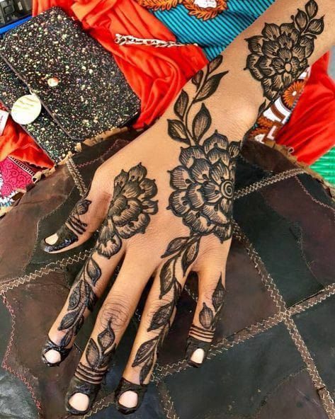 Henna Patterns Hand, Henna Designs Arm, New Henna Designs, Indian Henna Designs, Henna Flower Designs, Cute Henna Designs, Jagua Henna, Henna Style Tattoos, Arabic Henna Designs