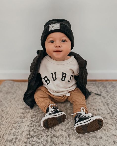 Hipster Baby Boy Outfits, Cool Baby Boy Outfits, Baby Boy Outfits Stylish, Little Boys Outfits, Boy Mom Pictures, Urban Baby, Trendy Baby Boy Clothes