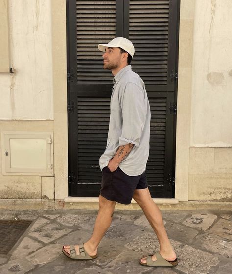 Men Birkenstock Outfit, Mens Birkenstocks Outfit, Mens Spring Outfit, Birkenstock Arizona Outfit, Mens Spring Outfits, Birkenstock Outfit Men, Vacation Outfits Men, Beach Outfit Men, Birkenstock Outfit