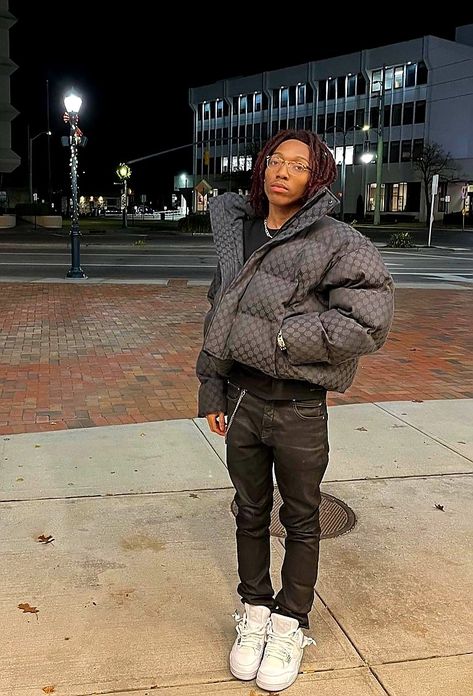 #liltecca #rappers #wallpapers #music Best Rapper Outfits, Rapper Clothing, Rappers Fits, Rapper Fashion, Rappers Outfits, Lil Tecca Fashion, Rapper Fits, Lil Tecca Outfits, Aesthetic Future Rapper