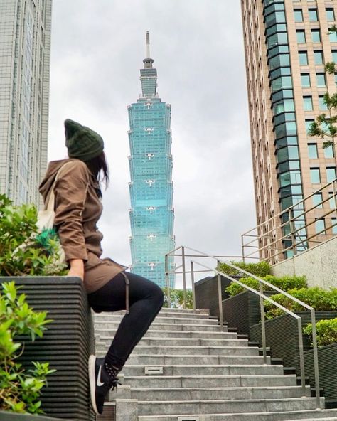 15 Instagrammable Places in Taipei + Photo Spot Map! [2023] - Eternal Arrival Taiwan Travel Photography, Taiwan Outfit Travel, Taipei Aesthetic, Taipei Outfit, Waterfall Park, Travel Taiwan, Couple Travel Photos, Taipei Travel, Taipei 101