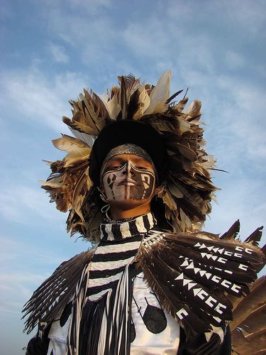 Dancer in traditional regalia at a Saskatchewan First Nations pow wow. |© smalltownSK, on Flickr. First Peoples, Native American Peoples, Native American Heritage, The First Americans, We Are The World, Pow Wow, Native American History, Native American Culture, American Beauty