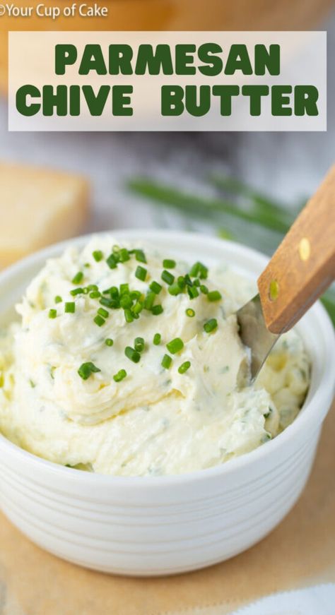 This stuff is SO GOOD! Parmesan Chive Butter, I put it on dinner rolls, baked potatoes, cooked veggies, EVERYTHING! Chive Butter, Cup Of Cake, Flavored Butter Recipes, Butter Recipes Homemade, Compound Butter Recipe, Herb Butter Recipe, Seasoned Butter, Dinner Roll, Flavored Butter