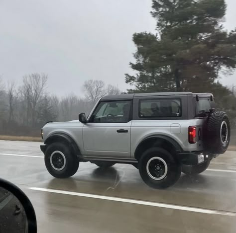 Grey Bronco, Cactus Grey Bronco Sport, 2 Door Ford Bronco, Cactus Grey Ford Bronco, 2 Door Bronco, Bronco 2 Door, Bronco Two Door, Ford Bronco Concept, Bronco Car