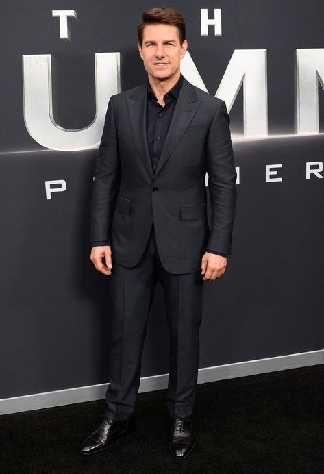 Tom Cruise - Famous Short Men #shortman Tom Cruise Hot, Mission Impossible Fallout, Tom Cruise Movies, Bahamas Cruise, Mission Impossible, Mens Fashion Suits, Cruise Travel, Hollywood Actor, Hollywood Celebrities