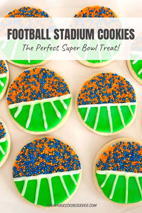 Stadium Cookies, Superbowl Party Desserts, Super Bowl Treats, Easy Icing, Football Theme Party, Sugar Cookie Recipe, Superbowl Party Food, Football Stadium, Green Food Coloring