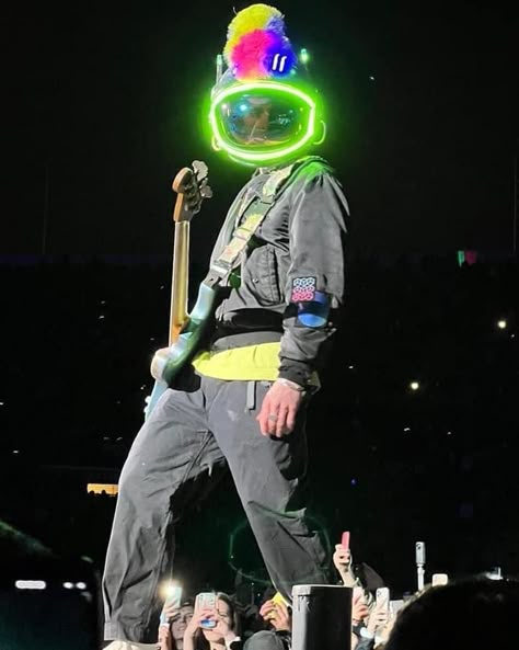 Guy Berryman, Coldplay Concert, My Universe, Coldplay, Cool Bands, My Man, Universe, Concert, Band