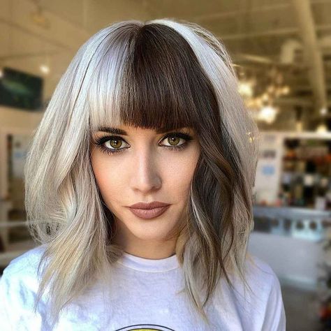 two-toned-medium-length-hair Edgy Hairstyles For Medium Hair, Oc Hair, Color Block Hair, Edgy Hairstyles, Half And Half Hair, Hair Doo, Two Toned Hair, Split Dyed Hair, Haute Hair