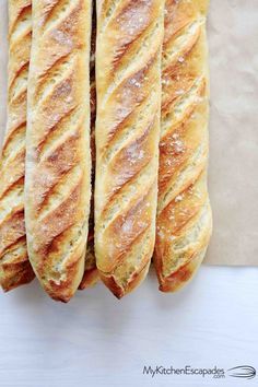 This homemade french bread recipe is the best! Comes together quickly and turns out perfect every time! Bread Meals, French Baguette Recipe, Easy French Bread, Easy French Bread Recipe, Homemade French Bread, Baguette Recipe, French Bread Recipe, Pane Dolce, French Toast Recipe