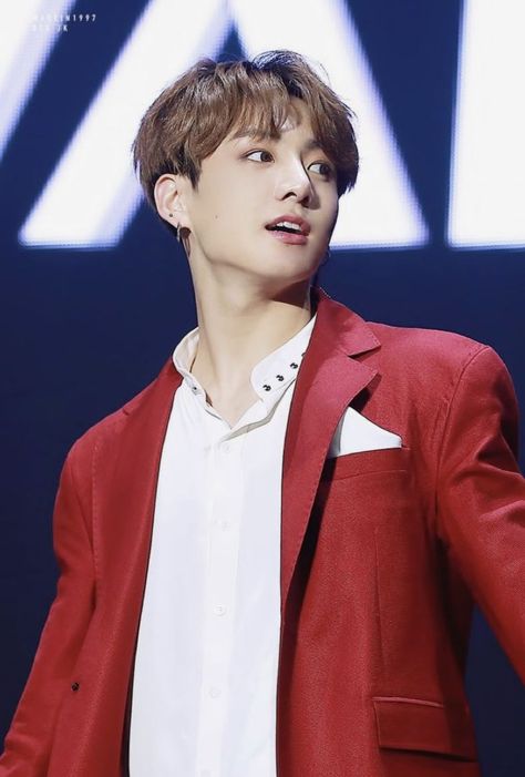 Jungkook 2018, Bts Cute, Jungkook Oppa, Bts Pics, Jeon Jeongguk, Jennie Lisa, Red Outfit, Jimin Jungkook, Bts Members