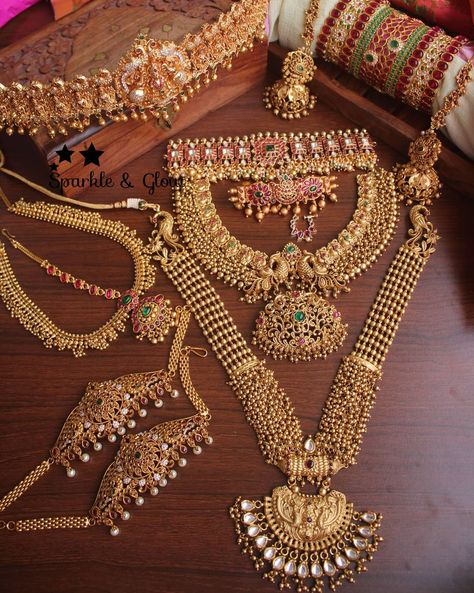 Check out these stunning imitation bridal jewellery sets by the brand Sparkles by Archana. South Indian Bridal Jewellery, Bridal Jewelry Sets Brides, Wedding Jewelry Sets Bridal Jewellery, Bridal Jewellery Earrings, Indian Bridal Jewellery, Indian Bridal Jewelry Sets, Bridal Jewellery Design, Temple Jewelry, Gold Bridal Jewellery Sets