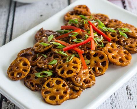 Lotus Root Stir Fry, Fried Lotus Root, Lotus Recipes, Cantonese Recipes, Lotus Root Recipe, Root Recipes, Lotus Recipe, Islamic Centre, Chinese Buffet