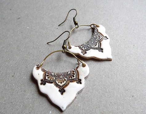 Lotus Mandala, Ivory Earrings, Polymer Jewelry, Porcelain Jewelry, Clay Design, Polymer Clay Projects, Polymer Clay Creations, Polymer Clay Art, Ceramic Jewelry