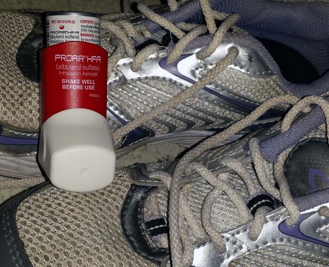 Tips For Running With Asthma Asthma Aesthetic, Asthma Pump Aesthetic, Asthma Humor, Childhood Asthma, Asthma Symptoms, Asthma Attacks, Brown Puppies, Hormonal Changes, Workout Warm Up