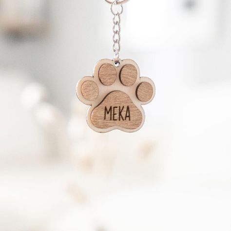 Paw Print Keychain, Wood Keychain Design, Paw Keychain, Pet Keychain, Dog Keychain, Wood Keychain, Cat Paws, Engraved Wood, Dog Paws