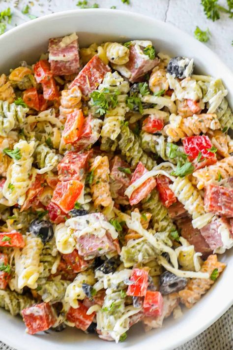 Creamy Italian Pasta Salad - salads #salads #sidedishes Pasta Salad With Creamy Italian Dressing, Creamy Italian Dressing Pasta Salad, Italian Noodle Salad, Cold Pasta Salad Italian Dressing, Best Italian Pasta Salad, Pasta Salad Zesty Italian Dressing, Tri Color Pasta Salad Italian Dressing, Creamy Italian Pasta, Cold Italian Pasta Salad