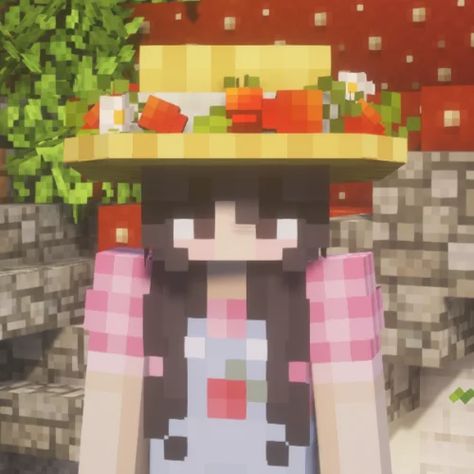 Cute Minecraft Skins Aesthetic, Minecraft Cute Mods, Minecraft Pfp Aesthetic, Minecraft Aesthetic Skin, Minecraft Mods Aesthetic, Cottagecore Minecraft Skin, Minecraft Strawberry, Cottagecore Minecraft Builds, Minecraft Picnic