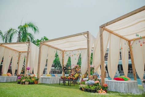 Cabana Seating For Wedding, Cabana Seating, Canopy For Wedding, Drapes Wedding, Cabana Tent, Asian Wedding Decor, Outdoor Tent Wedding, Gazebo Decorations, Outdoor Drapes