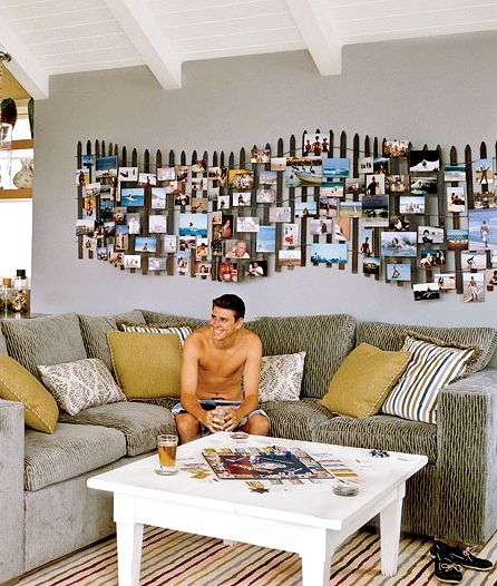 Inspired by the weathered fences that you see along sand dunes, the owners of this home constructed a beach fence to display their vacation photos. Featured on BBL:  http://beachblissliving.com/vacation-photo-wall-display-idea/ Photowall Ideas, Photo Wall Display, Surf Decor, Photo Wall Collage, Hanging Pictures, Settee, New Wall, My New Room, Photo Displays