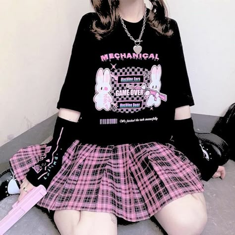 Kuromi Outfit, Pastel Goth Outfits, Pink Goth, E Girl Outfits, Pastel Goth Fashion, Alt Outfits, Kawaii Goth, Kawaii Fashion Outfits, Estilo Punk