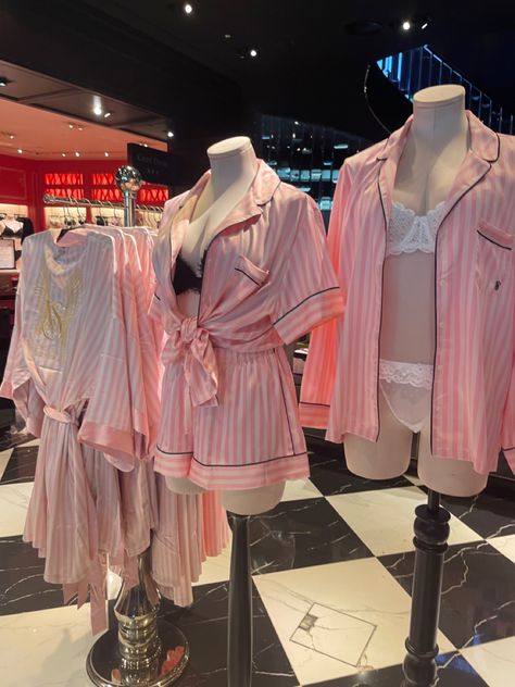 their pjs >> Victorias Secret Pjs Aesthetic, Victoria Secret Candice Swanepoel Outfit, Victoria Secret Looks, Victoria's Secret Clothes, Victoria Secret Pjs Aesthetic, Pyjama Victoria Secret, Pijama Victoria Secrets, Victoria Secret Clothing, Vs Outfits