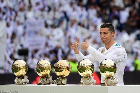 Cristiano Ronaldo 2013, Messi Y Cristiano, Cr7 Vs Messi, Trophy Collection, Ronaldo Photos, Cristiano Ronaldo Portugal, Cr7 Wallpapers, Ronaldo Pictures, Bobby Charlton