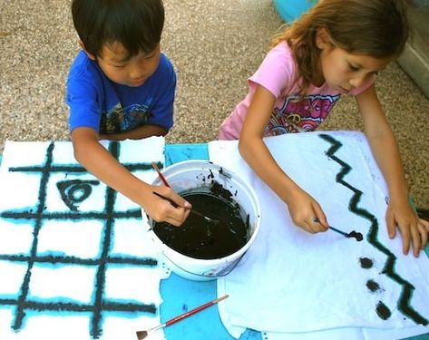 Messy Activities For Kids, Cousin Activities, Kids Nature Activities, Messy Activities, Mud Painting, Toy Library, Mud Kitchens, Summer Camp Art, Mud Paint