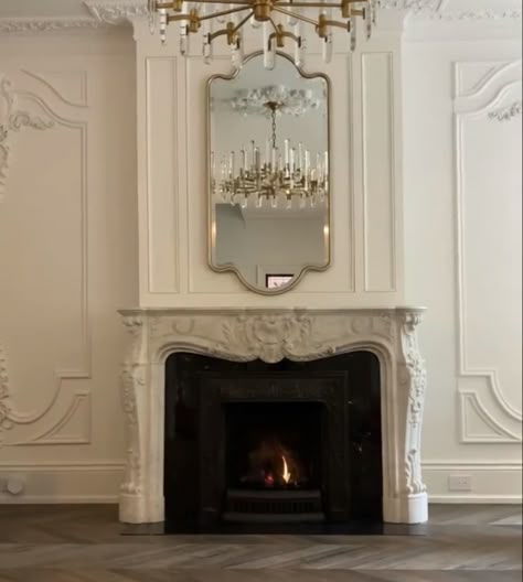 French Style Fireplace, French Fireplace Ideas, Old Money Fireplace, Chateau Fireplace, European Fireplace, French Provincial Fireplace, Parisian Fireplace, French Fireplace Mantel, Classic Fireplace