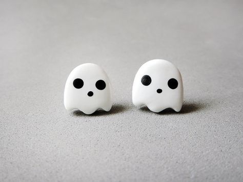 Cute Kawaii White Ghost Earrings by cbexpress on Etsy White Ghost, Ghost Earrings, Polymer Clay Diy, Earrings Halloween, Polymer Clay Jewelry Diy, Polymer Clay Animals, Surgical Steel Earrings, Cute Polymer Clay, Jewelry White