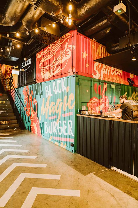 BLACK Real Burgers'n'Bar on Behance Street Food Design, Modern Restaurant Design, Food Park, Digital Branding, Burger Restaurant, Burger Bar, New Restaurant, Bar Interior, Good Burger