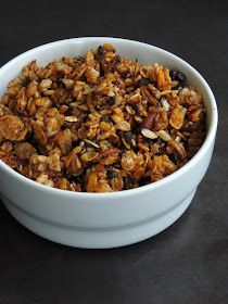 Toasted Muesli Recipe, Toasted Muesli, Healthy Muesli, Muesli Recipe, Savoury Biscuits, Eggless Baking, Lunch Recipes Healthy, Granola Recipes, Dried Fruits