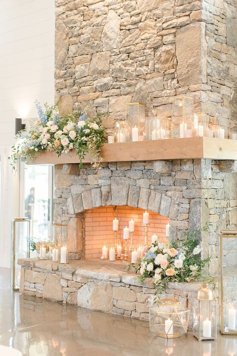 Mantlepiece Flowers Wedding, Wedding Fireplace Candles, Flowers On Fireplace Mantle Wedding, Candles Fireplace Wedding, Decorated Mantel For Wedding, Flowers For Fireplace Mantle, Flowers On Fireplace, Wedding Decor Fireplace Mantles, Mantle Decorations For Wedding