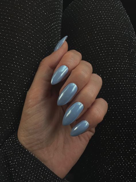 Sadece nail art paylaşımları Dark Blue Pearl Nails, Light Blue Pearl Nails, Pearly Blue Nails, Perle Nails, Blue Pearl Nails, Acrylic Nails Almond Shape, Pearl Nail Art, Acrylic Nails Almond, Nails Almond Shape