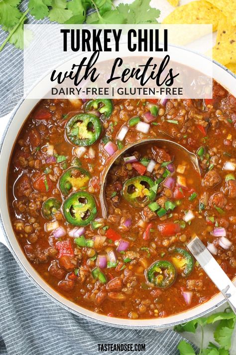 Turkey Chili with Lentils – packed with protein, fiber and all kinds of delicious warm chili flavors!  It’s so filling and satisfying… perfect for those chilly nights when you want something comforting to stick with you and warm you up. #TasteAndSee Chili With Lentils, Turkey Lentil Chili, One Pot Chili Recipe, Turkey Lentil Soup, Lentil Chili Recipe, Ground Turkey Chili, Chicken Lentil, Turkey Chili Recipe, Lentil Chili