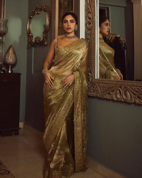 Bhumi Pednekar, Reception Saree, Golden Saree, Diwali Outfits, Indian Dresses Traditional, Traditional Indian Outfits, Elegant Saree, Blouse Designs Latest, Blouse For Women