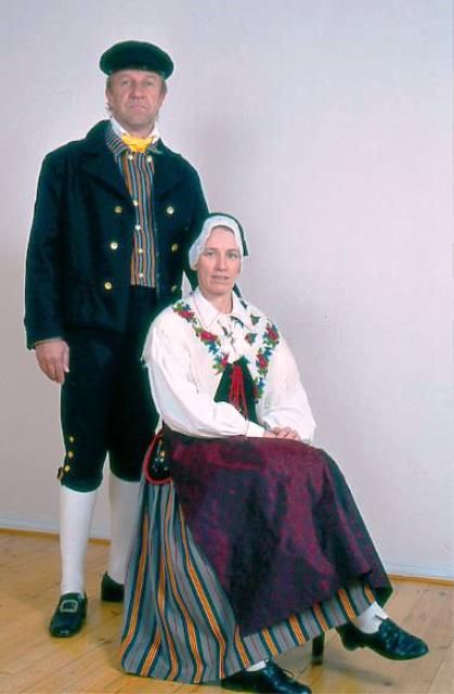 Finland Costume, Finland People, Finnish Costume, Folk Clothing, National Dress, Folk Dresses, Folk Costume, Traditional Dress, Helsinki