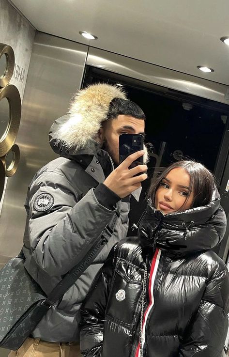 Uk Couple Aesthetic, Uk Drip Couple, Whatpad Stories, Couple Trap, Couple Drip, Uk Couple, Uk Rap, Couple Fits, Shopping Shoes