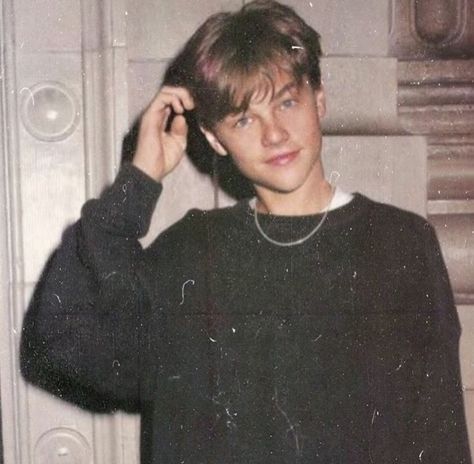 aesthetic , vintage , 90's , movies , young stars , boy , handsome , cute , Leonardo Dicaprio Hommes Grunge, Leonardo Dicaprio 90s, Young Leonardo Dicaprio, Leo Dicaprio, Grunge Look, 90s Aesthetic, The Perfect Guy, Romeo And Juliet, Doctor Strange