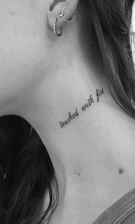 Quote Tattoos Placement, Inspiring Quote Tattoos, Quote Tattoos, Neck Tattoos Women, Shape Tattoo, Detailed Tattoo, Time Tattoos, Pattern Tattoo, Popular Tattoos