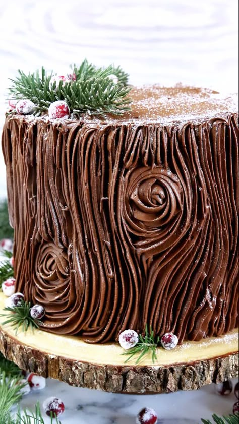 The Best Tree Stump Cake dessert, with its irresistible chocolate buttercream frosting and the beauty of a true show stopper. It's perfect for any holiday, or a woodland theme party. Woodland Theme Party, Stump Cake, Tree Stump Cake, Chocolate Tree, Woodland Cake, Log Cake, Best Christmas Recipes, Chocolate Buttercream Frosting, Forest Cake