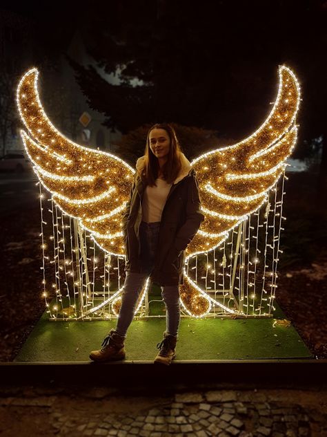 #angel#wings#christmas#decoration#lights#romirenee#breclav Christmas Light Displays Outdoor, Selfie Booth Ideas, Christmas Days Out, Event Entrance Design, Outdoor Christmas Light Displays, Branch Centerpieces Wedding, Stage Backdrop Design, Simple Stage Decorations, Branch Centerpieces