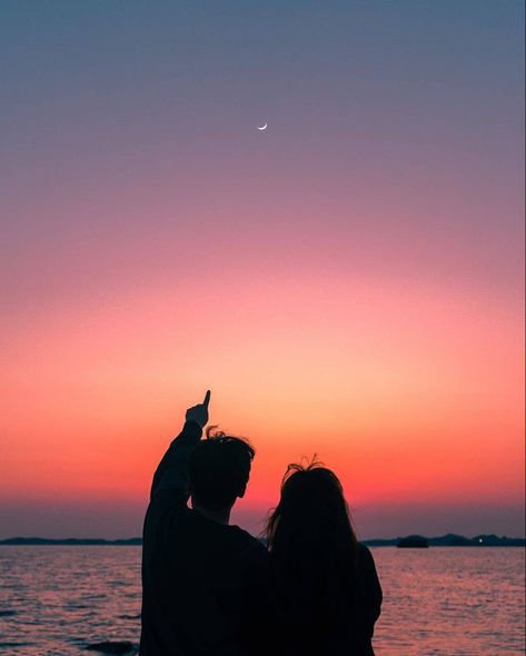 I Love Forever, 21st Century Girl, Forever Chasing Sunsets, Best Love Pics, Dream Dates, The One I Love, Couple Moments, Chasing Sunsets, Black Background Photography