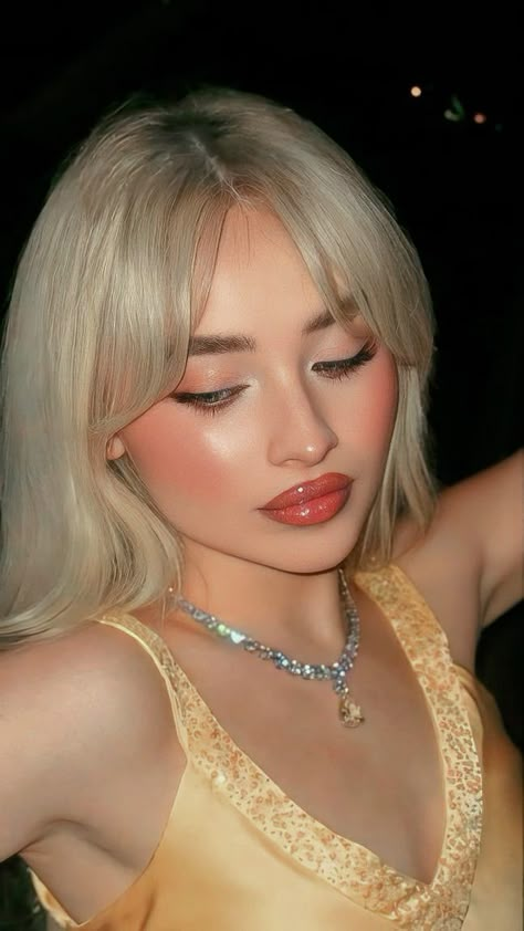 Sabrina Without Makeup, Sabrina Carpenter Without Makeup, Sabrina Carpenter Makeup Looks, Sabrina Carpenter Cake, Sabrina Carpenter Yellow, Sabrina Makeup, Sabrina Carpenter Face, Sabrina Carpenter Cute, Sabrina Carpenter Makeup