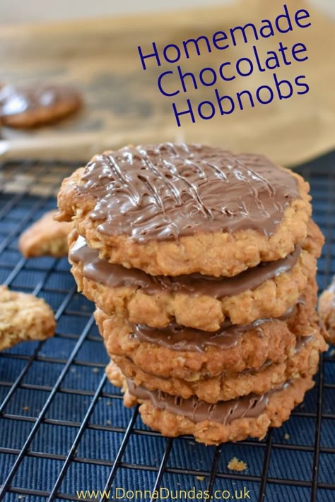 Easy Chocolate Biscuit Recipe, Baking Recipes Biscuits, Hob Nobs Recipe, Easy Biscuit Recipe Uk, Easy Biscuit Recipe Kids, Chocolate Biscuits Recipe, Easy Biscuit Recipes, Biscuits Recipe Easy, Easy Traybakes